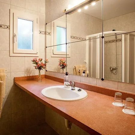 Solimar Hotel 3*